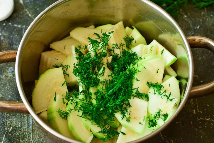 Zucchini salad for the winter - a budget and tasty preparation