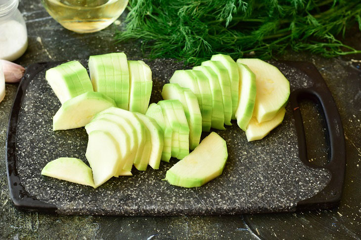 Zucchini salad for the winter - a budget and tasty preparation