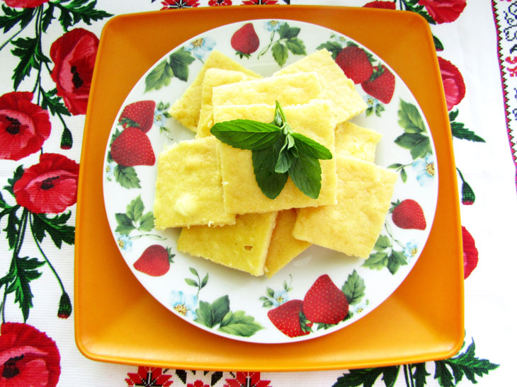 Casserole "Snow White" from cottage cheese and semolina - a step by step recipe with a photo