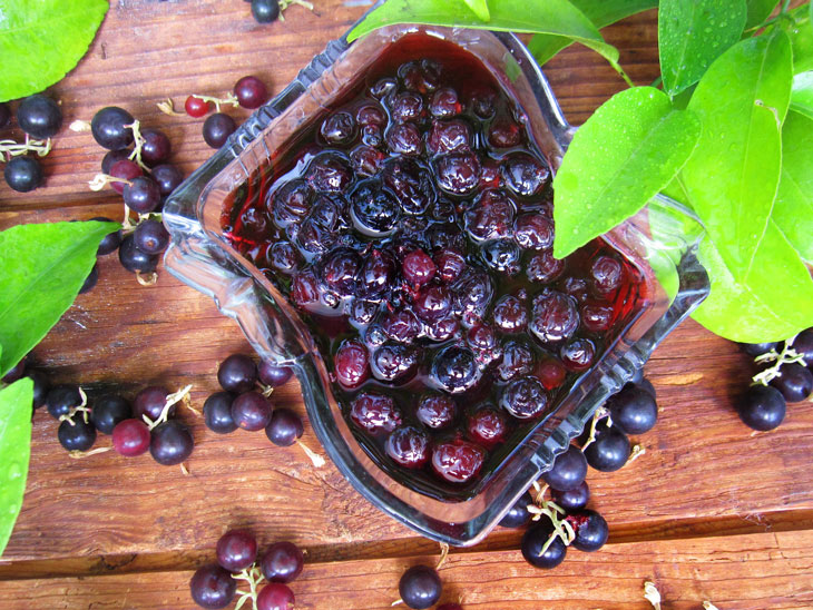 Divine blackcurrant jam - fragrant and tasty delicacy