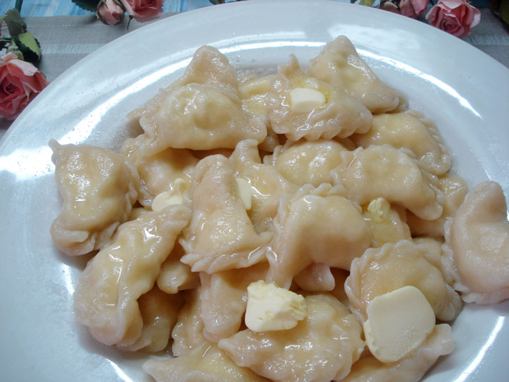 Very tender dumplings with cottage cheese mixed with hot whey - you can eat them with your lips