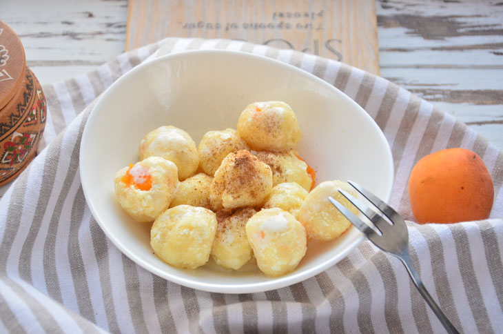 Lazy dumplings with apricot - step by step recipe with photo