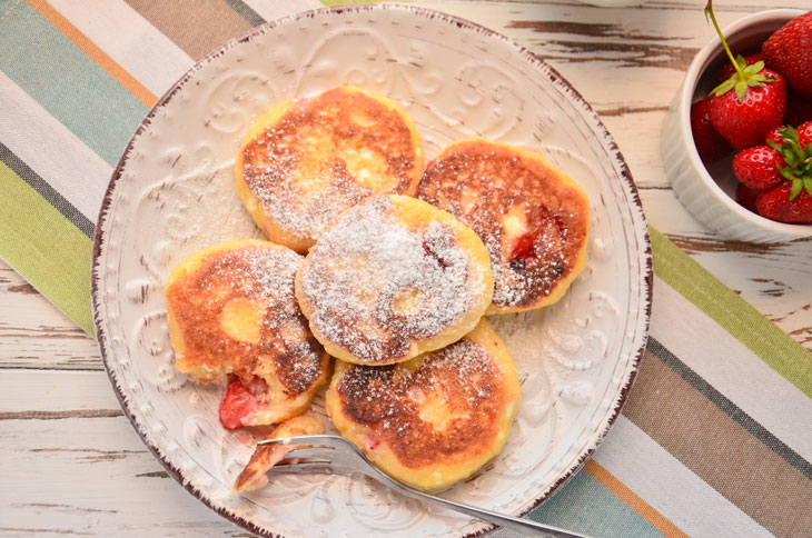 Cheesecakes with strawberries - tasty and healthy