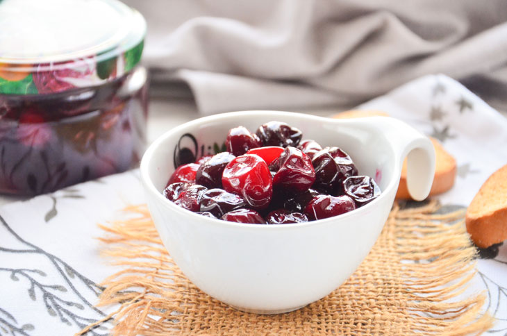 Delicious and fragrant cherry jam with a stone - a step-by-step recipe with a photo