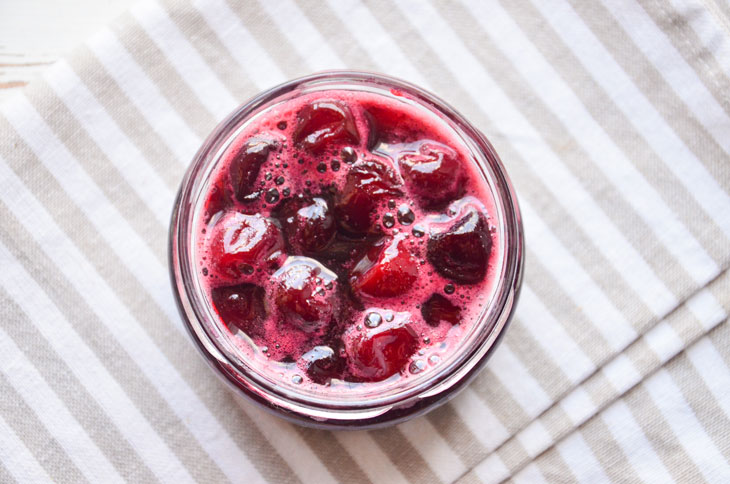 Delicious and fragrant cherry jam with a stone - a step-by-step recipe with a photo