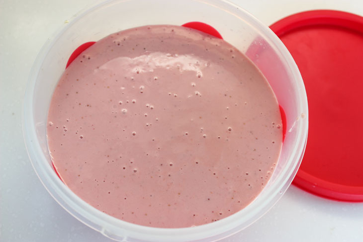 Homemade strawberry ice cream - a delicious and easy recipe