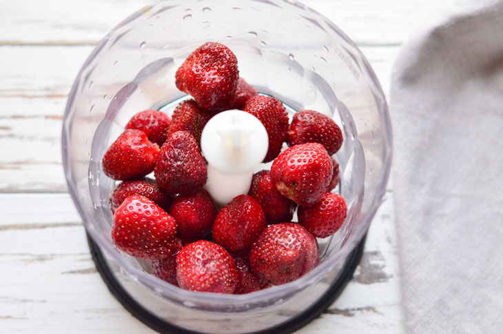 Jam from strawberries and apples - a simple classic preparation