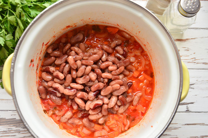 Beans with vegetables for the winter - a step by step recipe with photos