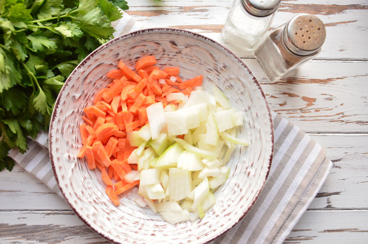 Beans with vegetables for the winter - a step by step recipe with photos