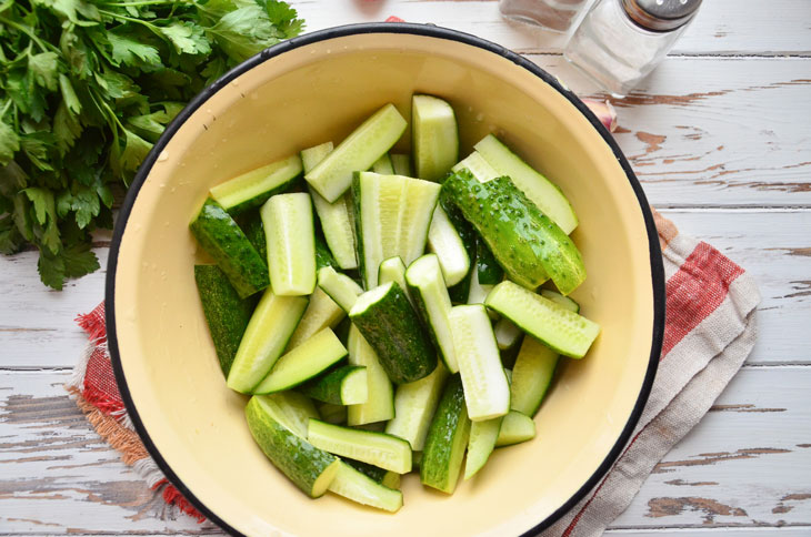 Cucumbers in mustard filling for the winter - strong and crispy