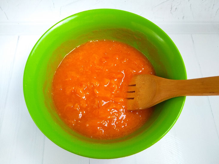 Unusual apricot jam without sugar and cooking - step by step recipe with photo