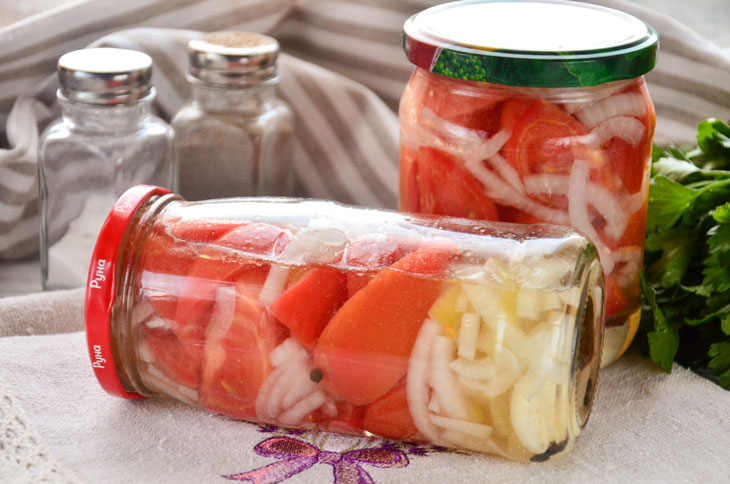 Tomato salad with onions for the winter - will become a favorite snack