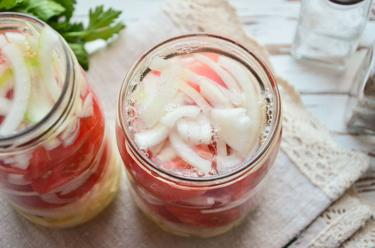 Tomato salad with onions for the winter - will become a favorite snack