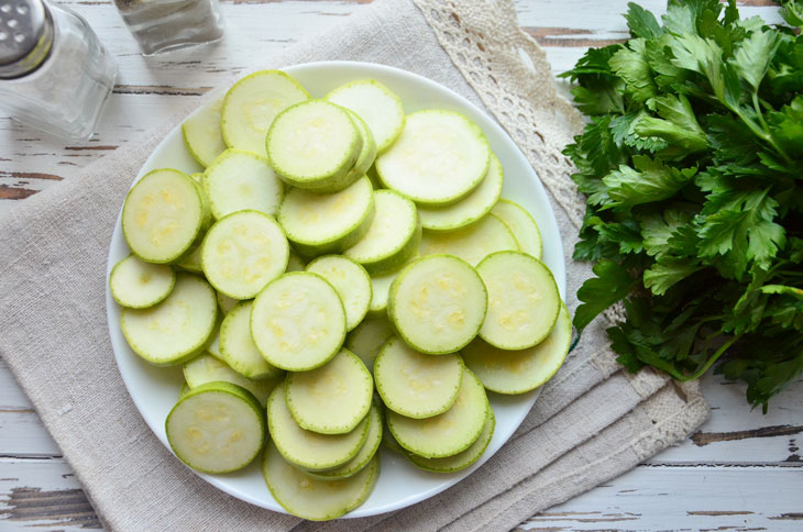 Zucchini marinated for the winter with sterilization - a step by step recipe with a photo