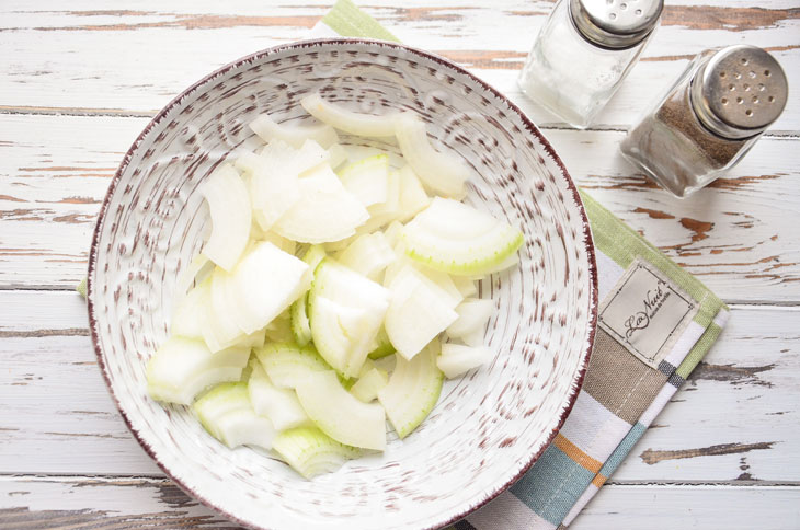 Salad "Winter whim" of cucumbers, carrots and onions - a step by step recipe with a photo