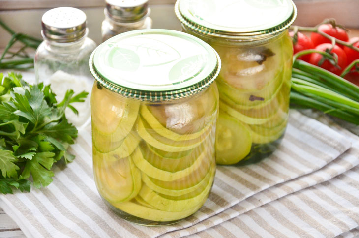 Zucchini in Bulgarian for the winter - a simple recipe for harvesting