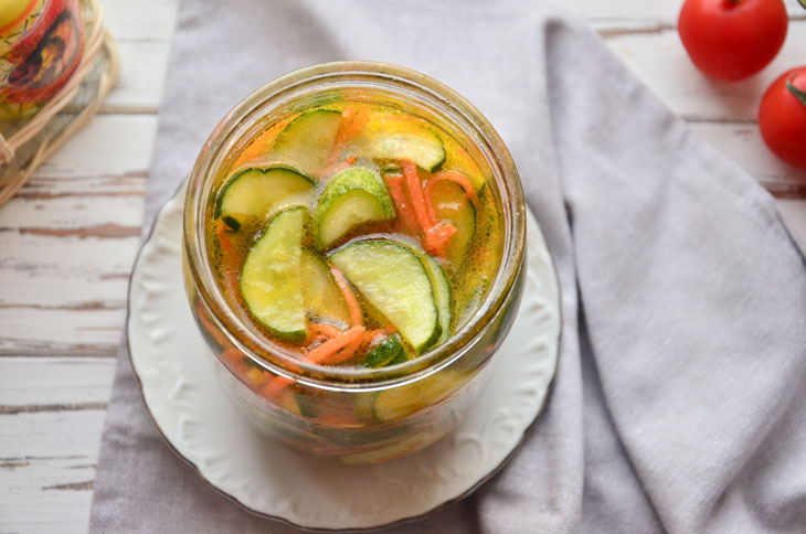 Korean-style cucumbers for the winter - a step-by-step recipe with a photo