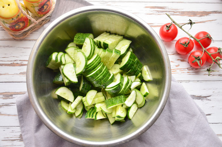 Korean-style cucumbers for the winter - a step-by-step recipe with a photo