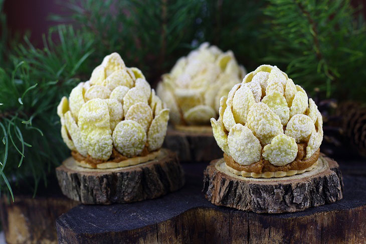 Wonderful dessert "Cones" on the New Year's table - will delight both children and adults