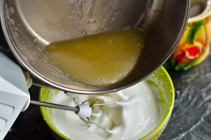 New Year's dessert "Bird's Milk" - easy to prepare, but it turns out very tender and tasty