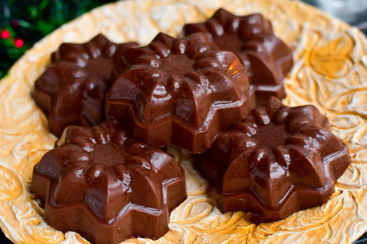 New Year's cocoa jelly - a beautiful, tasty and festive dessert