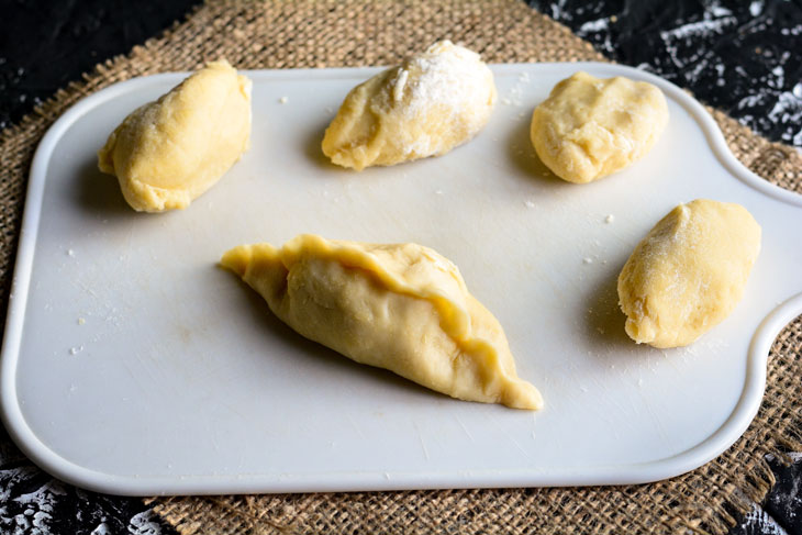 Homemade dumplings with strawberries - healthy and tasty