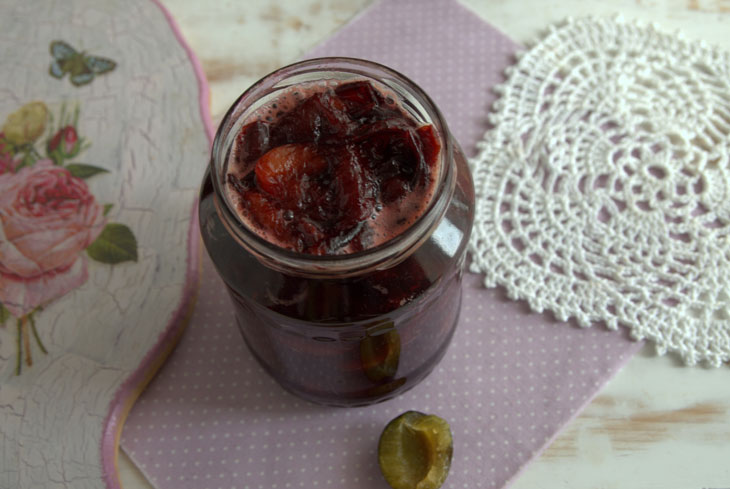 Swedish plum jam in 15 minutes