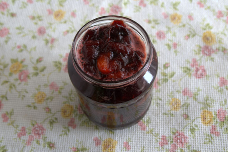 Swedish plum jam in 15 minutes