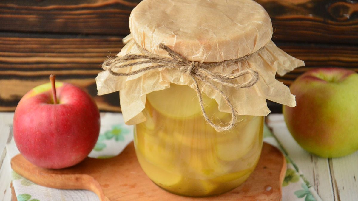 Apple slices in syrup for the winter – an excellent and versatile preparation