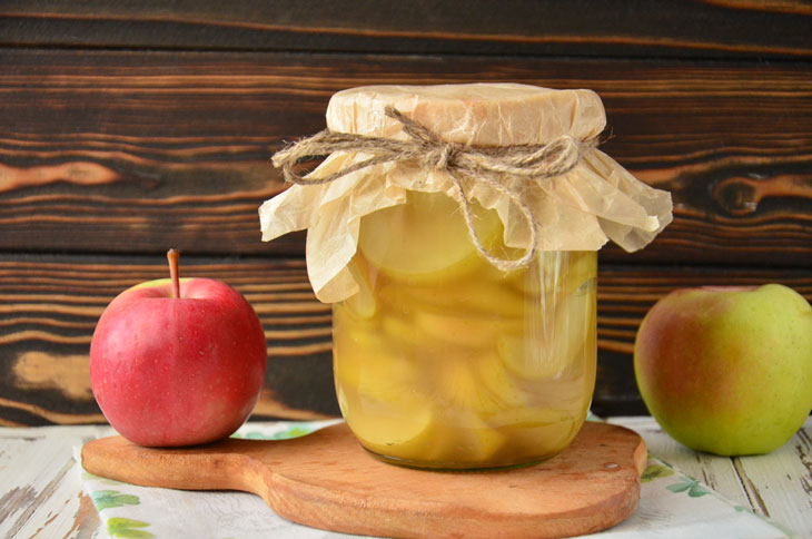 Apple slices in syrup for the winter - an excellent and versatile preparation