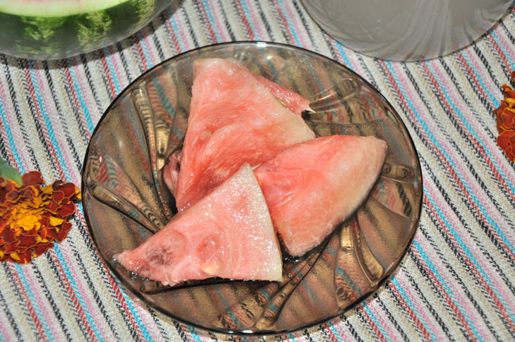 Pickled watermelon in a jar of instant food