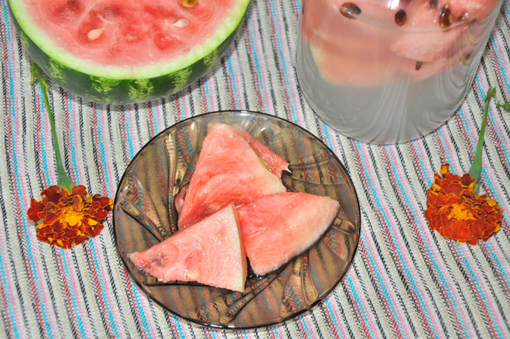 Pickled watermelon in a jar of instant food