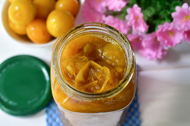 Delicious yellow cherry plum jam - quick and easy