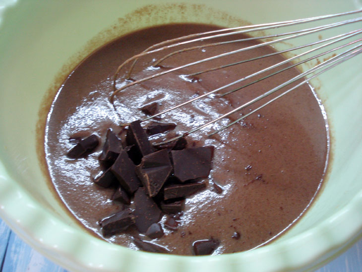 Chocolate ice cream at home