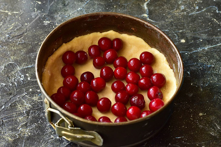 Grated Cherry Pie - A Quick and Easy Recipe