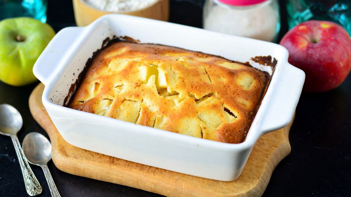 Burgundy apple casserole – airy and fragrant