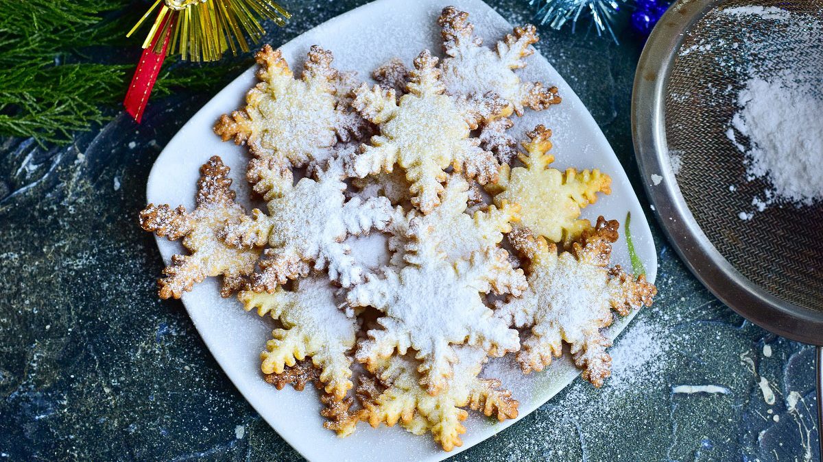 Cookies “Snowflakes” – delicious pastries on the New Year’s table