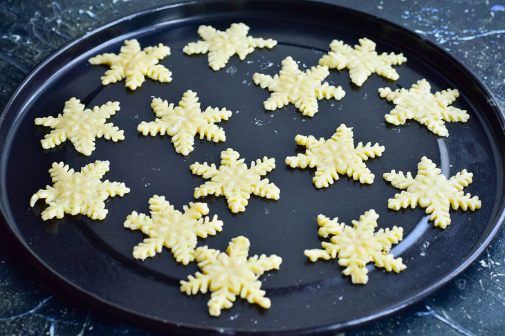 Cookies "Snowflakes" - delicious pastries on the New Year's table