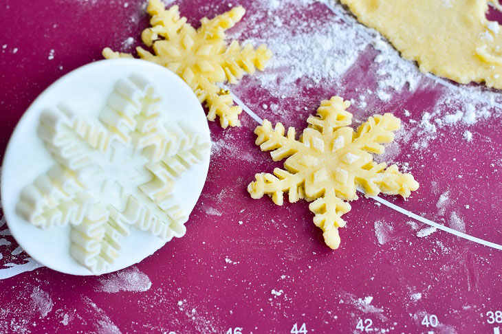 Cookies "Snowflakes" - delicious pastries on the New Year's table