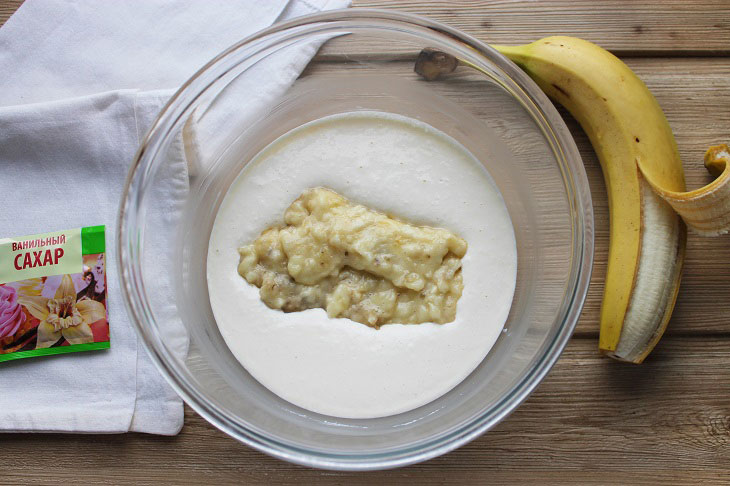 Cottage cheese casserole with banana without flour and sugar - tender and tasty