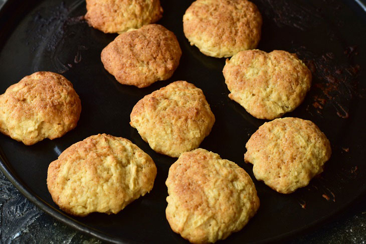 Soft cookies with apples - a simple and tasty recipe in a hurry