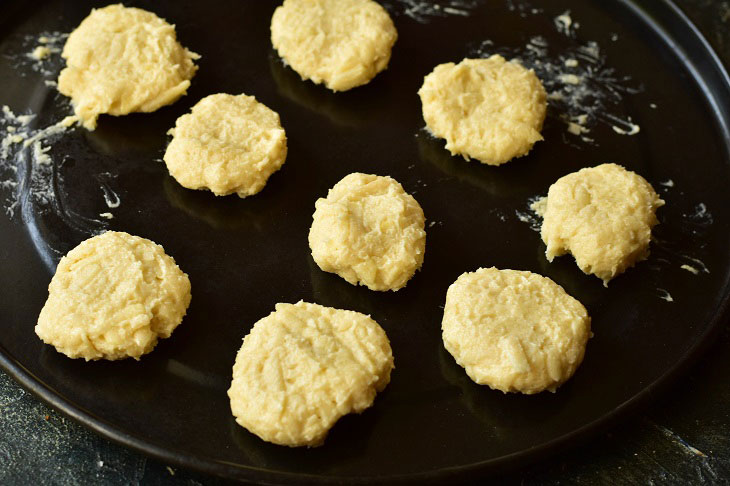 Soft cookies with apples - a simple and tasty recipe in a hurry