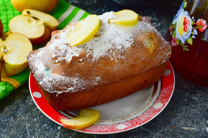 Honey gingerbread with apples - soft and tasty pastries