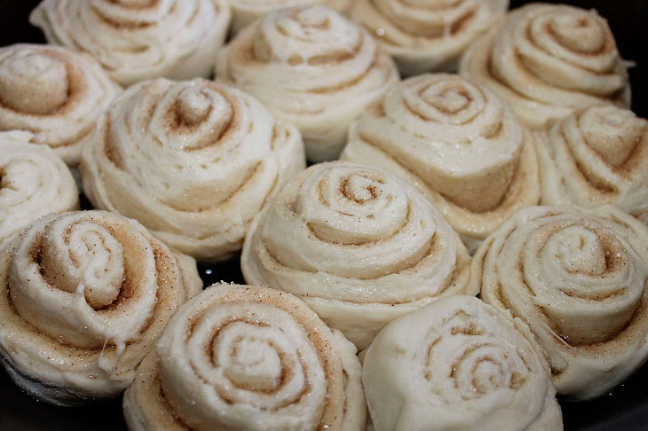 Buns with delicate custard - incomparable pastries