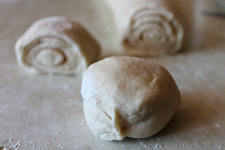 Buns with delicate custard - incomparable pastries