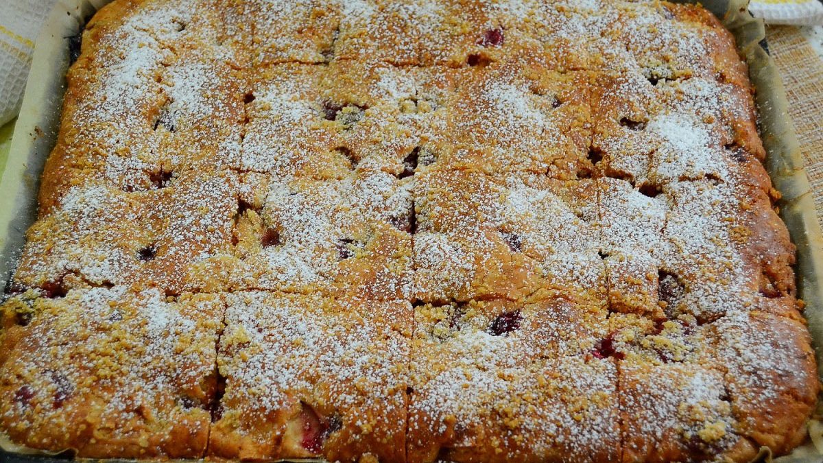 Homemade shortbread pie with apples and cherries – very tasty and fragrant