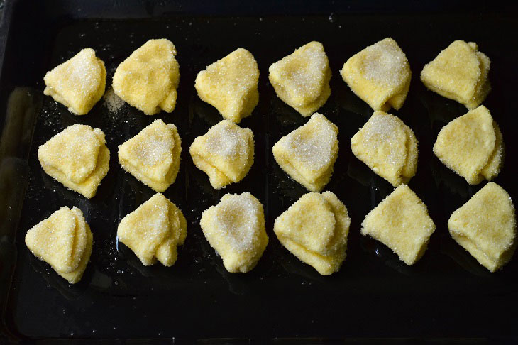 Biscuits "Kisses" with cottage cheese - soft and airy