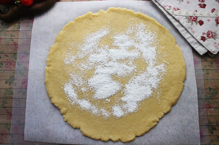 Strawberry biscuit - a delicious seasonal dessert