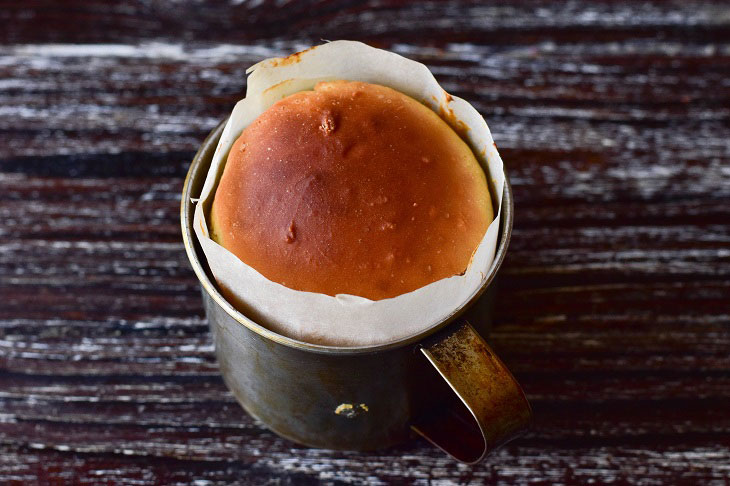 A simple recipe for Easter cake without kneading dough - it turns out soft, tender and airy