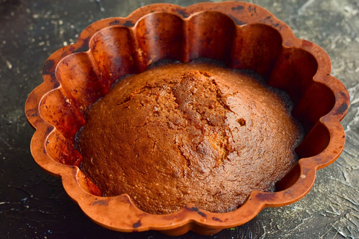 Lush gingerbread on sour cream - soft, airy and tasty